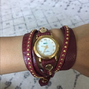 La Mer leather watch in red